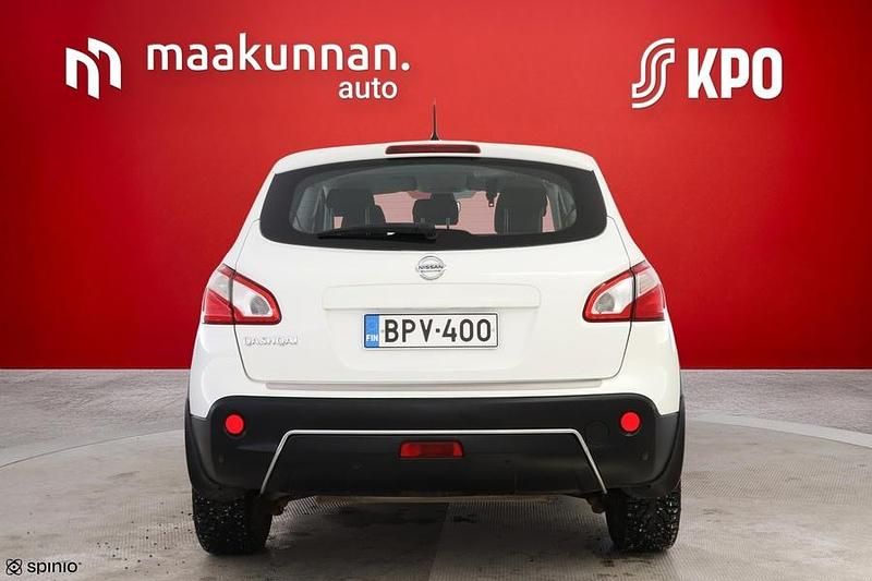Käytetty Nissan Qashqai Acenta 117 HP (86 kW) 2012 Valkoinen Katumaasturi