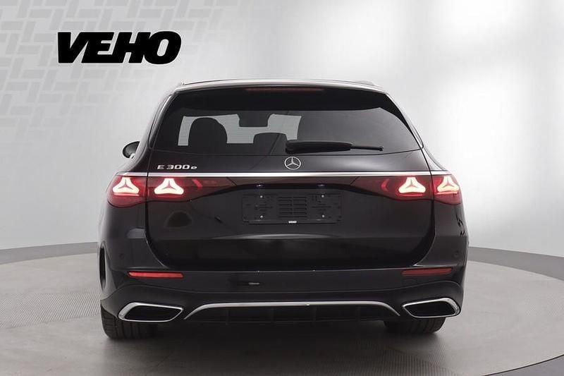 Käytetty Mercedes E300 AMG line 313 HP (230 kW) 2024 Farmari
