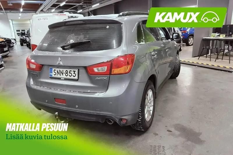Käytetty Mitsubishi ASX Invite 114 HP (83 kW) 2016 Hopea / harmaa Katumaasturi