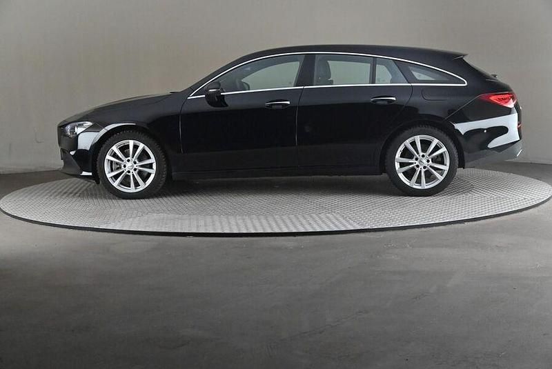 Käytetty Mercedes CLA250e Business 218 HP (160 kW) 2022 Sedan