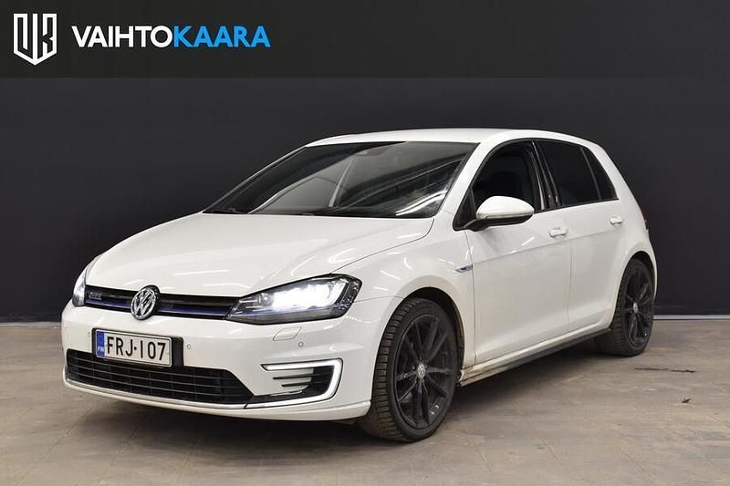 Käytetty 2015 VW Golf GTE Farmari | 12 700 € (Perustarjous) - Kuva 1/3