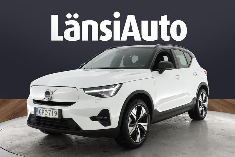 Käytetty Volvo XC40 Plus 169 kW (231 HP) 2023 Valkoinen Katumaasturi