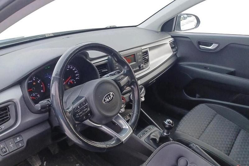 Käytetty Kia Rio LX 83 HP (61 kW) 2017 Ruskea Viistoperä