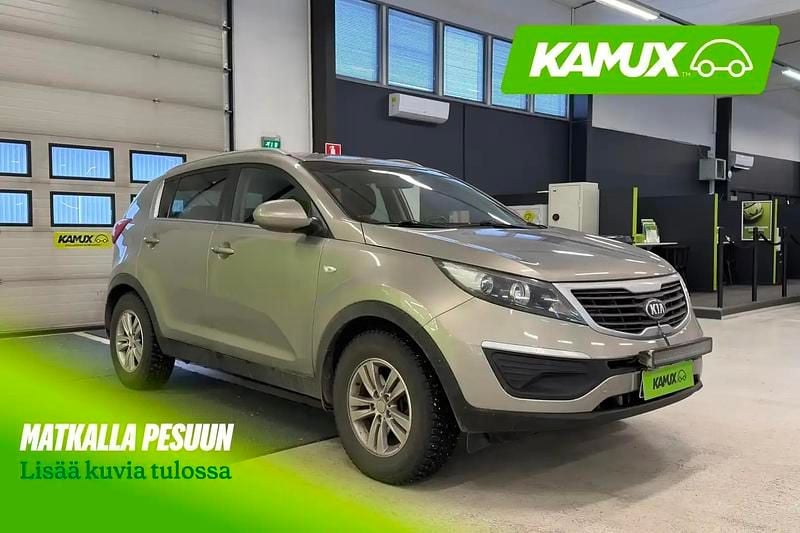 Käytetty Kia Sportage LX 135 HP (99 kW) 2013 Hopea / harmaa Katumaasturi