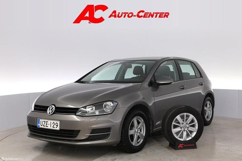 Harmaa Käytetty 2015 VW Golf VII Comfortline Viistoperä | 13 990 € (Perustarjous) - Kuva 1/4