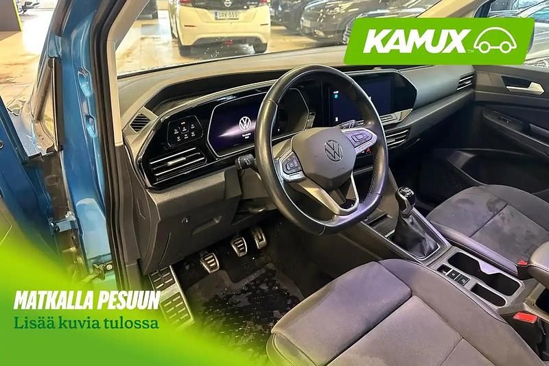 Käytetty VW Caddy Maxi Style 122 HP (89 kW) 2021 Sininen Tila-auto