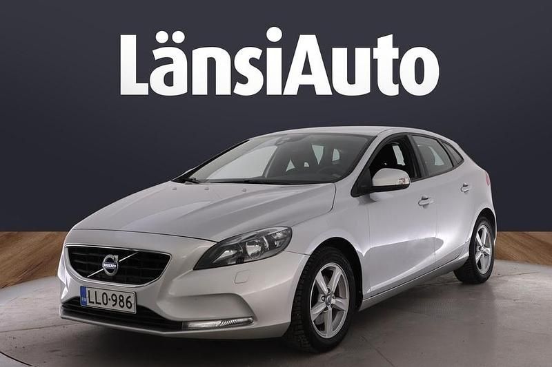 Käytetty Volvo V40 Kinetic 150 HP (110 kW) 2012 Harmaa Viistoperä