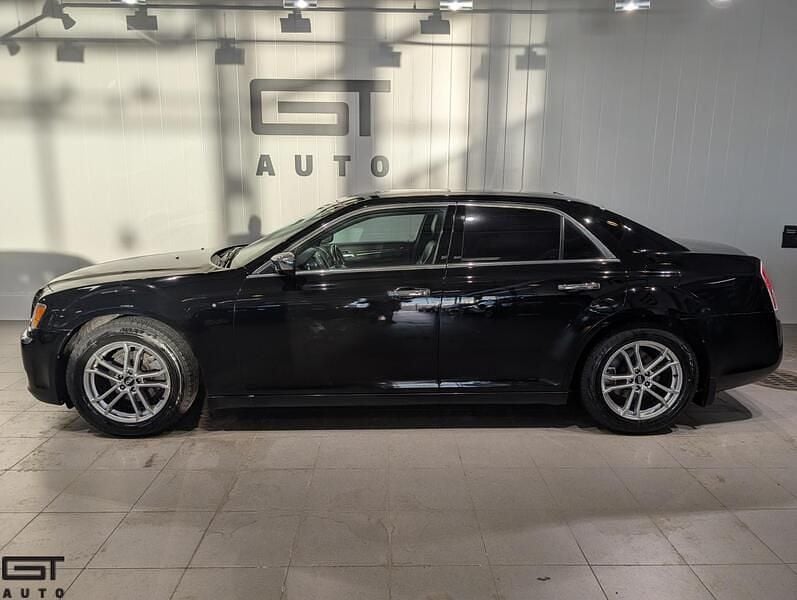 Käytetty Chrysler 300C Limited 296 HP (217 kW) 2013 Sedan