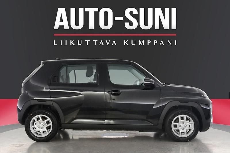Käytetty Hyundai Inster 85 kW (116 HP) 2025 Musta Viistoperä