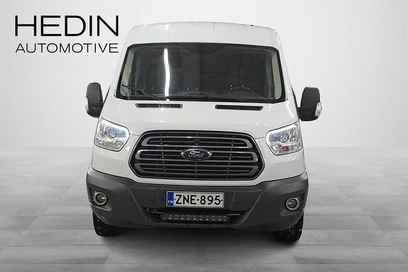 Käytetty Ford Transit Trend 131 HP (96 kW) 2017 Tila-auto