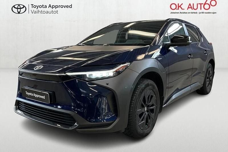 Käytetty Toyota bZ4X Edition 50 kW (69 HP) 2024 Sininen Katumaasturi
