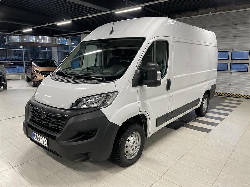 Valkoinen Käytetty 2023 Opel Movano Van | 27 900 € (Perustarjous) - Kuva 1/4