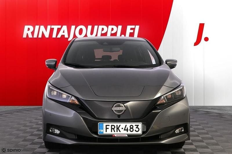 Käytetty Nissan Leaf N-Connecta 110 kW (150 HP) 2024 Harmaa Viistoperä