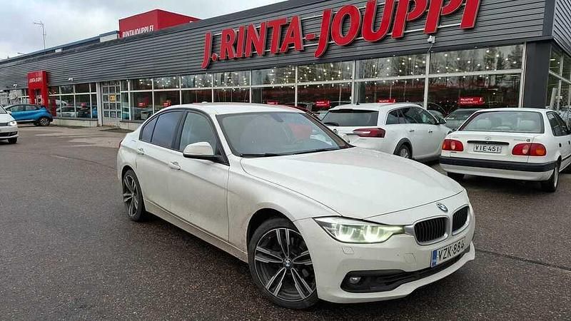 Käytetty 2017 BMW 320 Exclusive Sedan | 15 800 € (Hyvä tarjous) - Kuva 1/4