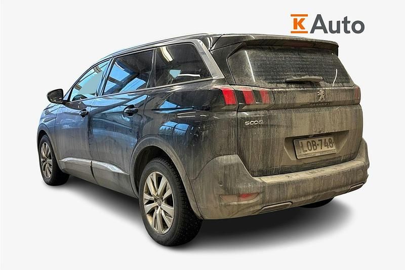 Käytetty Peugeot 5008 Allure 129 HP (94 kW) 2018 Musta Katumaasturi