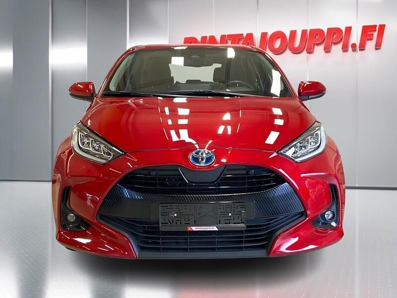 Käytetty Toyota Yaris Hybrid Style 116 HP (85 kW) 2023 Viistoperä