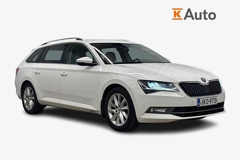 Valkoinen Käytetty 2017 Skoda Superb Elegance Farmari | 11 900 € (Perustarjous) - Kuva 1/3