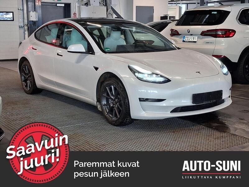 Käytetty Tesla Model 3 258 kW (351 HP) 2023 Sedan