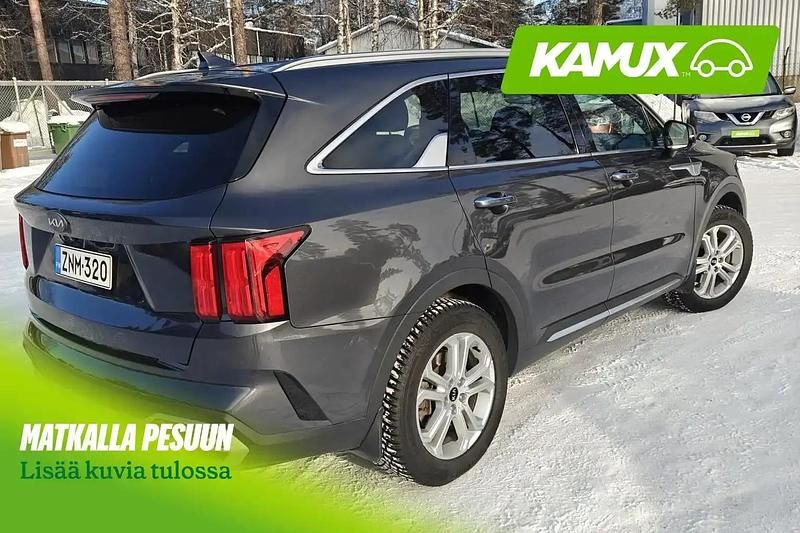 Käytetty Kia Sorento 230 HP (169 kW) 2021 Hopea / harmaa Katumaasturi