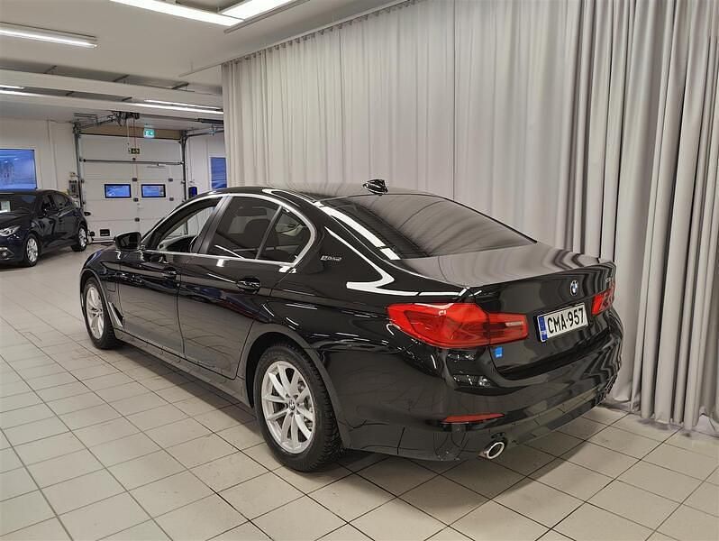 Käytetty BMW 530e 252 HP (185 kW) 2019 Musta Sedan