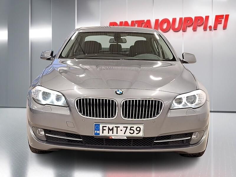 Käytetty BMW 520 184 HP (135 kW) 2011 Harmaa Sedan