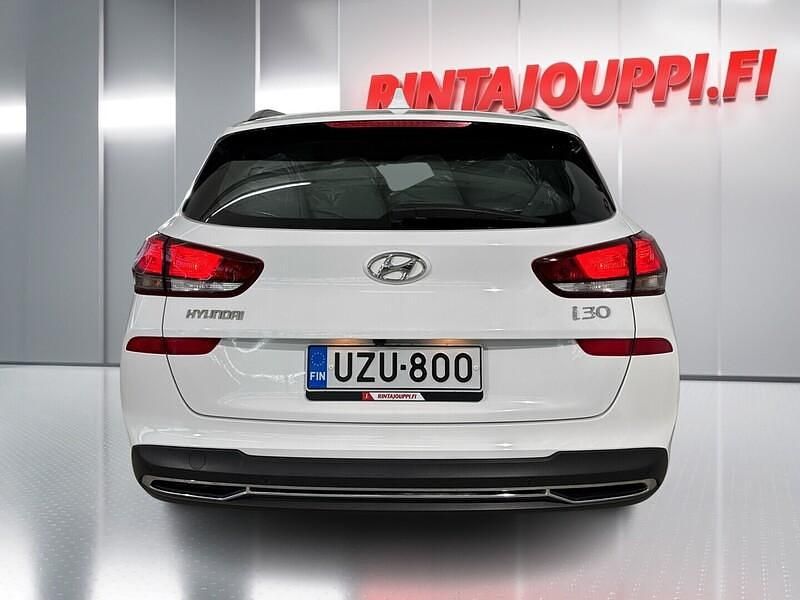 Käytetty Hyundai i30 Comfort 120 HP (88 kW) 2021 Farmari