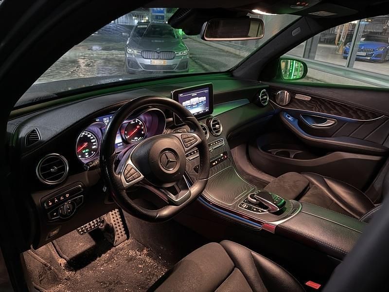 Käytetty Mercedes GLC350 Business 211 HP (155 kW) 2017 Katumaasturi