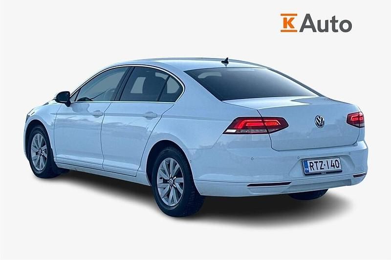 Käytetty VW Passat Comfortline 150 HP (110 kW) 2019 Valkoinen Sedan