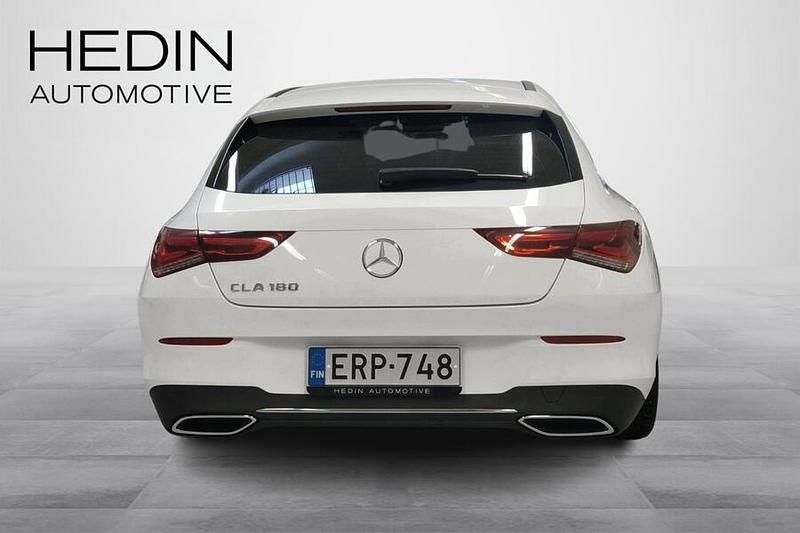 Käytetty Mercedes A180 Business 136 HP (100 kW) 2019 Valkoinen Farmari