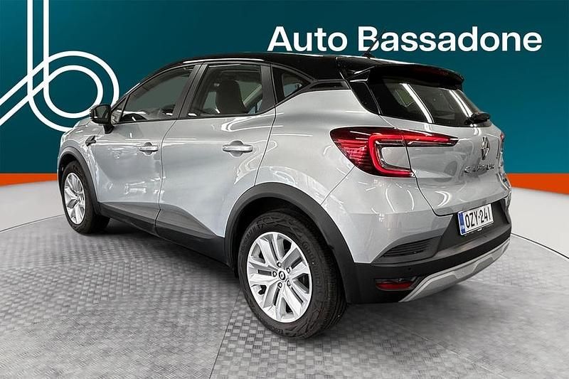 Käytetty Renault Captur Equilibre 143 HP (105 kW) 2024 Katumaasturi
