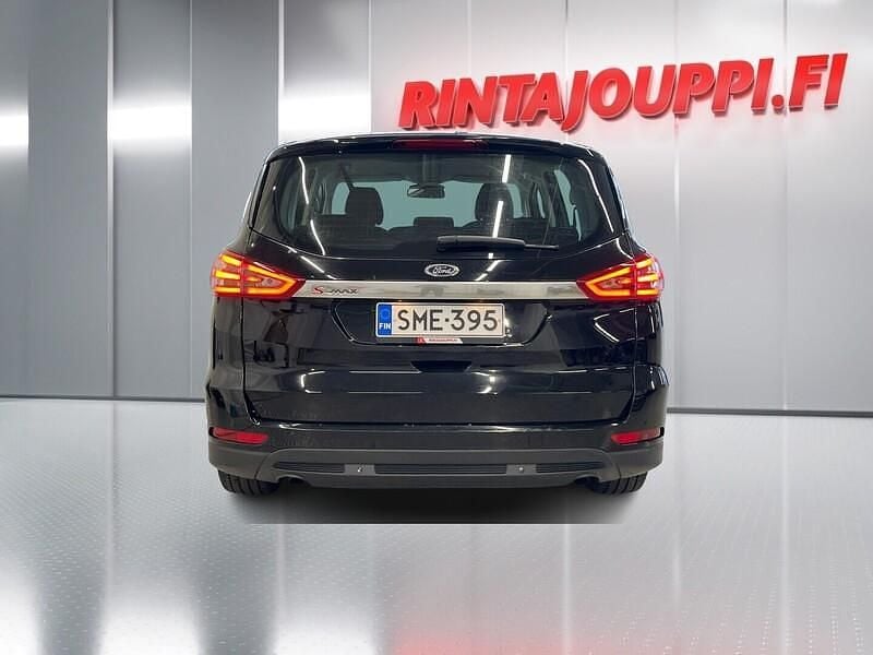 Käytetty Ford S-MAX Titanium 150 HP (110 kW) 2016 Tila-auto
