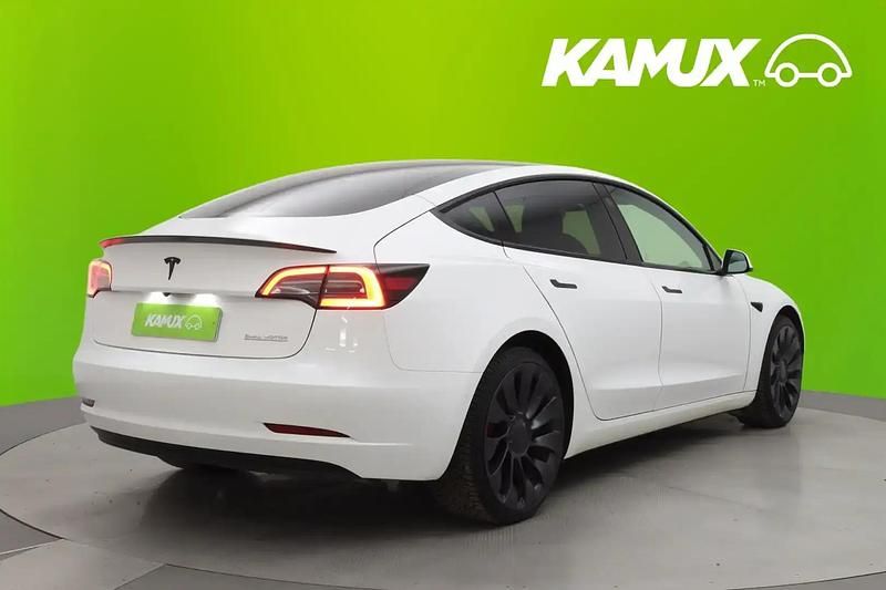 Käytetty Tesla Model 3 Performance 392 kW (534 HP) 2022 Valkoinen Sedan