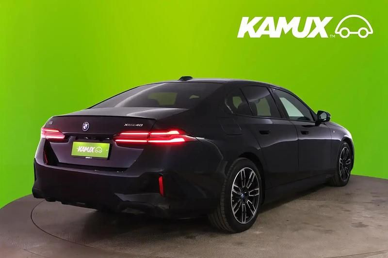 Käytetty BMW i5 M Sport 289 kW (394 HP) 2025 Musta Sedan