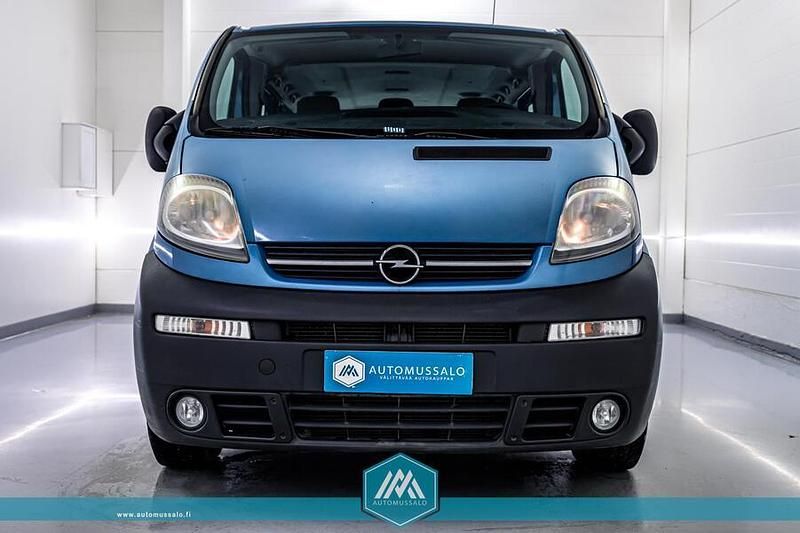 Käytetty 2004 Opel Vivaro Tila-auto | 10 900 € - Kuva 1/4