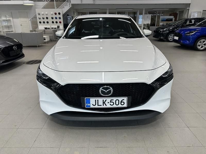 Käytetty Mazda 3 Vision 186 HP (136 kW) 2022 Valkoinen Viistoperä