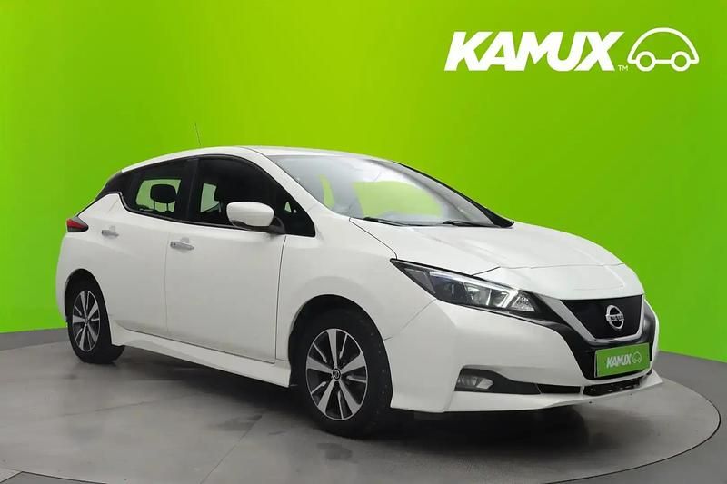 Käytetty Nissan Leaf Acenta 110 kW (150 HP) 2021 Valkoinen Viistoperä