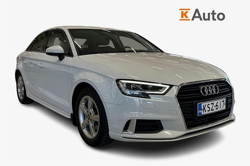 Käytetty Audi A3 Business 150 HP (110 kW) 2018 Valkoinen Sedan