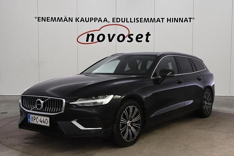 Käytetty Volvo V60 Inscription 392 HP (288 kW) 2020 Musta Farmari