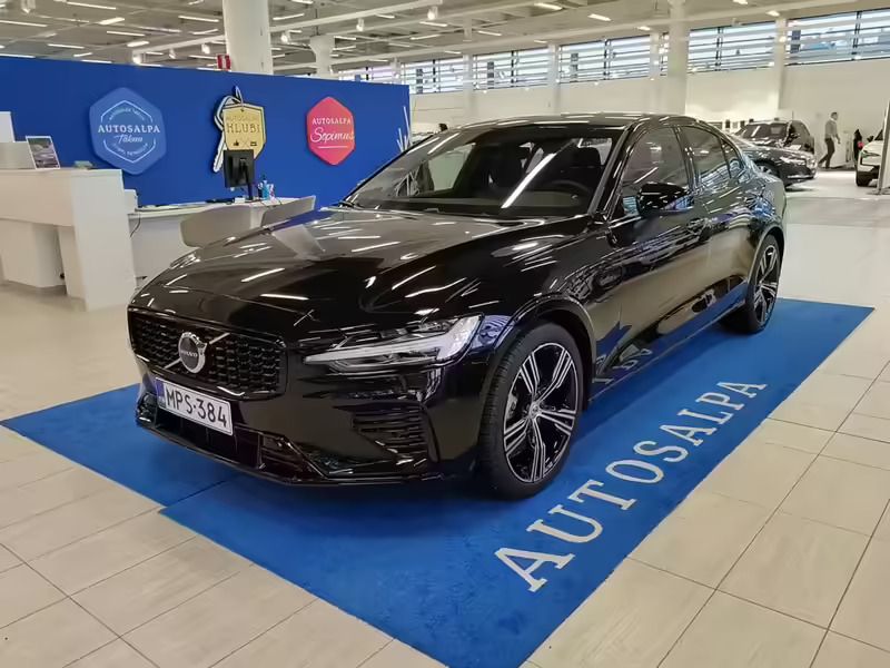 717 Käytetty 2024 Volvo S60 Performance Sedan | 59 900 € - Kuva 1/4