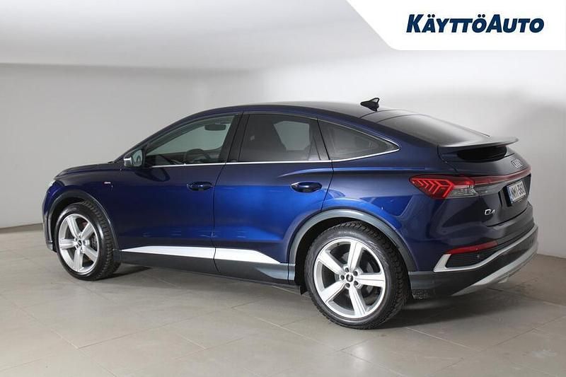 Käytetty Audi Q4 Sportback e-tron Comfort 219 kW (299 HP) 2022 Sininen Katumaasturi