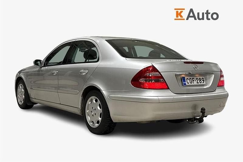Käytetty Mercedes E200 163 HP (119 kW) 2004 Harmaa Sedan