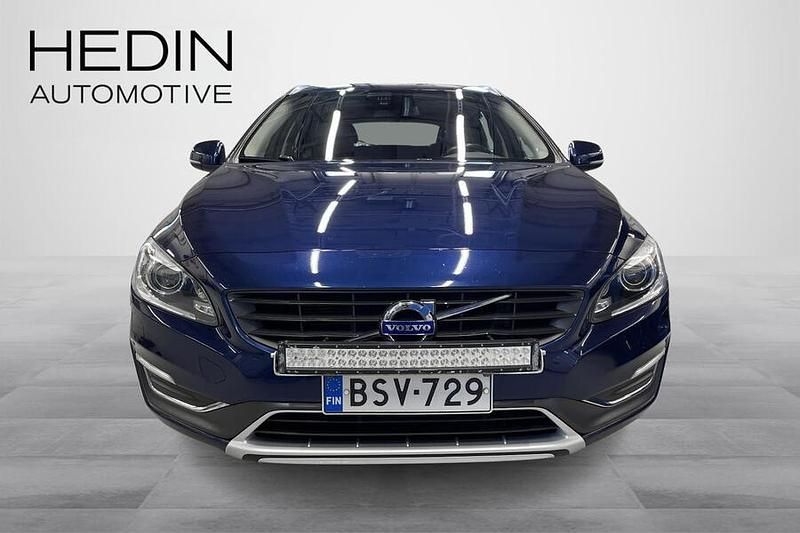 Käytetty Volvo V60 Ocean Race 150 HP (110 kW) 2015 Sininen Farmari