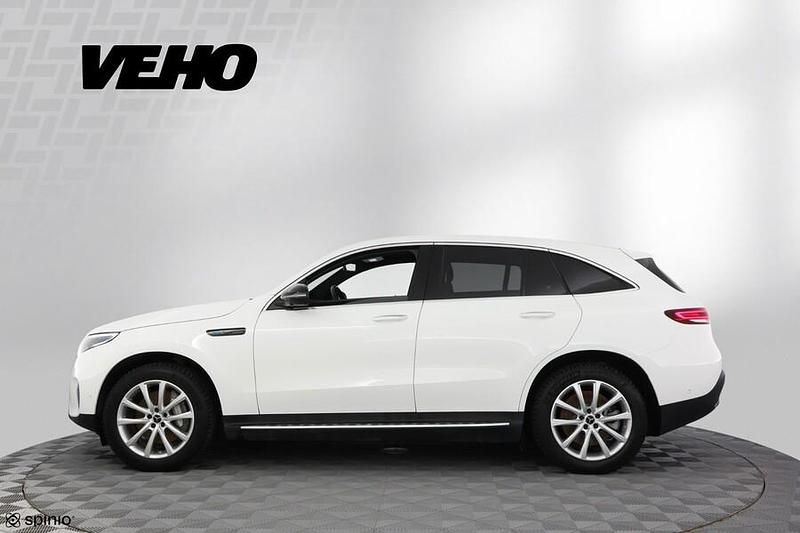 Käytetty Mercedes EQC400 300 kW (408 HP) 2020 Katumaasturi