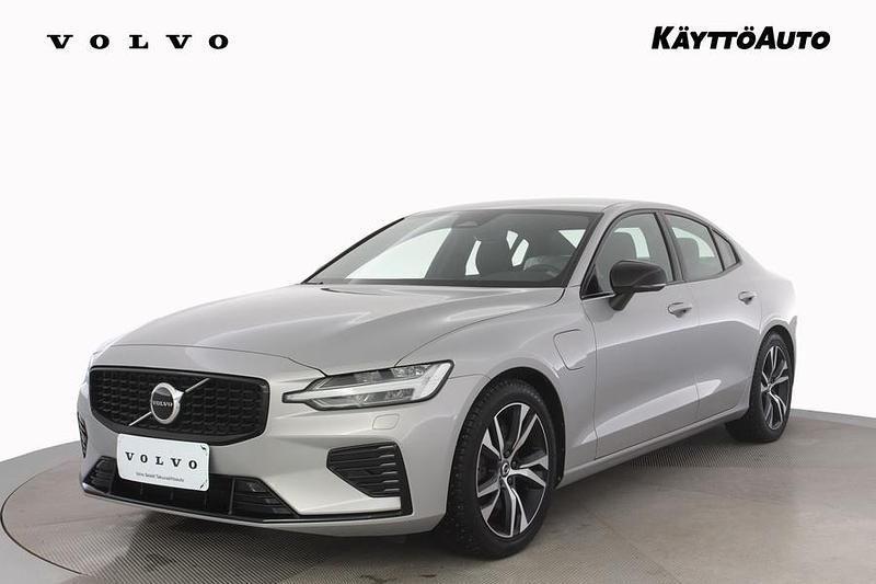Harmaa Käytetty 2024 Volvo S60 Performance Sedan | 45 890 € (Hieman kallis) - Kuva 1/4
