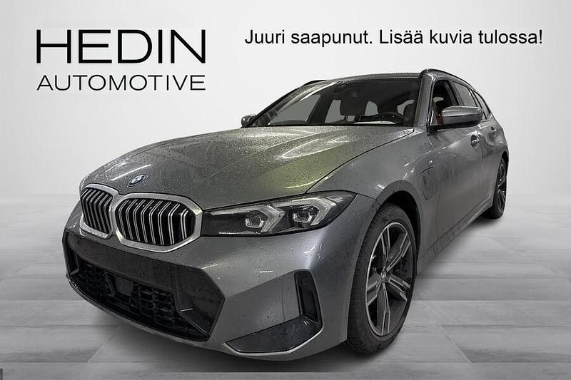 Käytetty 2025 BMW 330e Comfort Edition Farmari | 54 500 € - Kuva 1/3