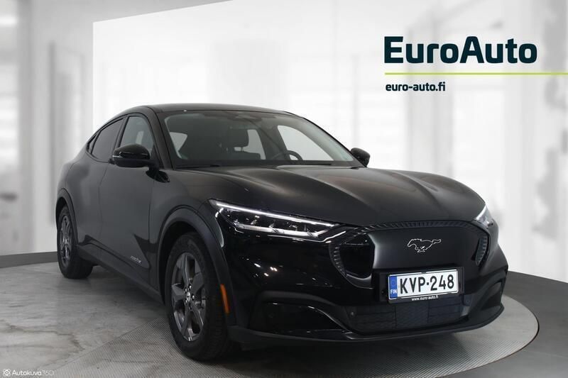 Musta Käytetty 2022 Ford Mustang Mach-E Katumaasturi | 27 890 € (Hyvä tarjous) - Kuva 1/4