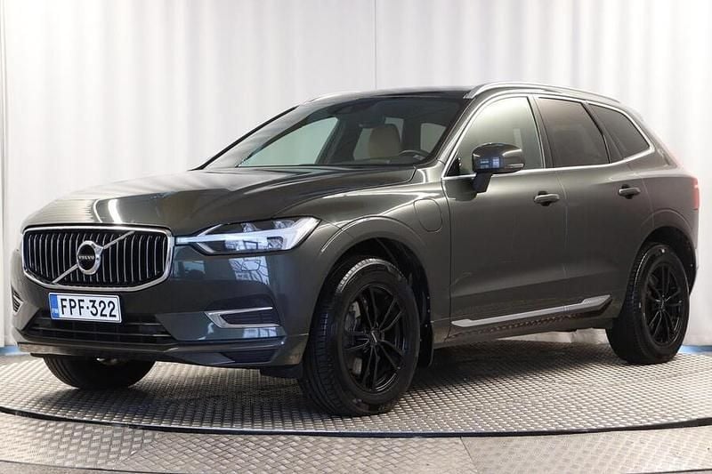 Harmaa Käytetty 2018 Volvo XC60 Inscription Katumaasturi | 25 590 € (Hyvä tarjous) - Kuva 1/4