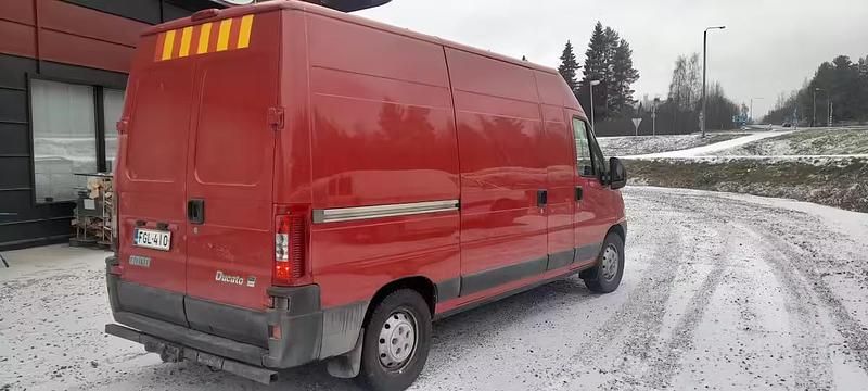 Käytetty Fiat Ducato 174 HP (127 kW) 2004 Punainen Van