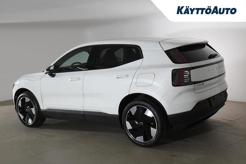 Uusi Volvo EX30 Plus 200 kW (272 HP) 2026 Crystal white met. Katumaasturi