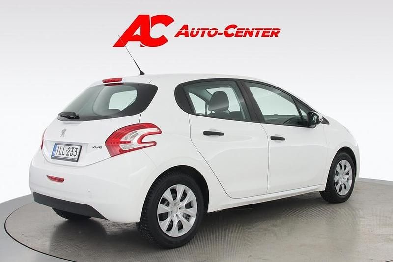 Käytetty Peugeot 208 68 HP (50 kW) 2013 Valkoinen Viistoperä